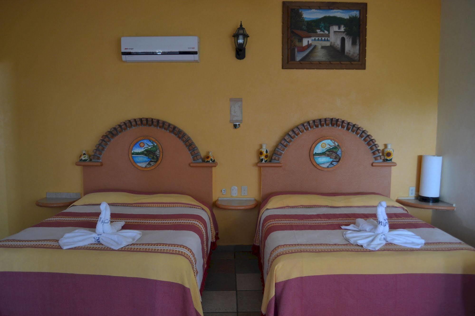 Cactus Inn Bucerias Exterior photo